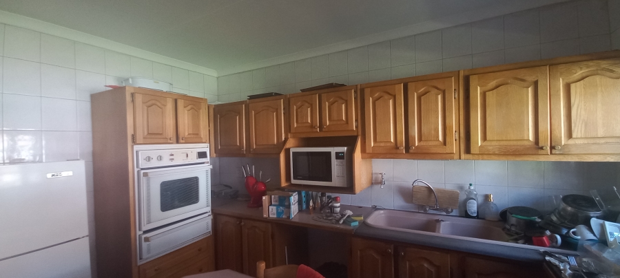 14 Bedroom Property for Sale in Fairlead Gauteng