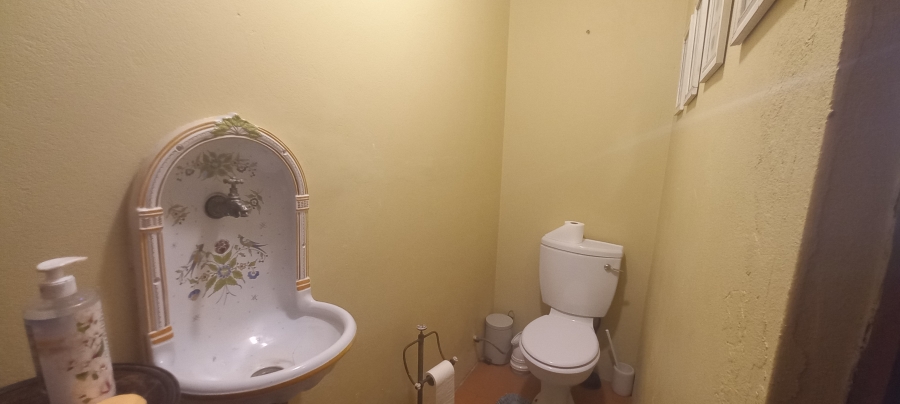 14 Bedroom Property for Sale in Fairlead Gauteng