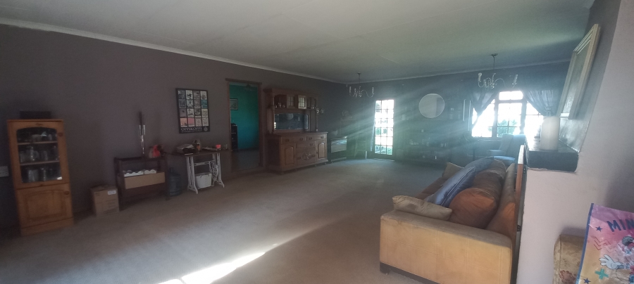 14 Bedroom Property for Sale in Fairlead Gauteng