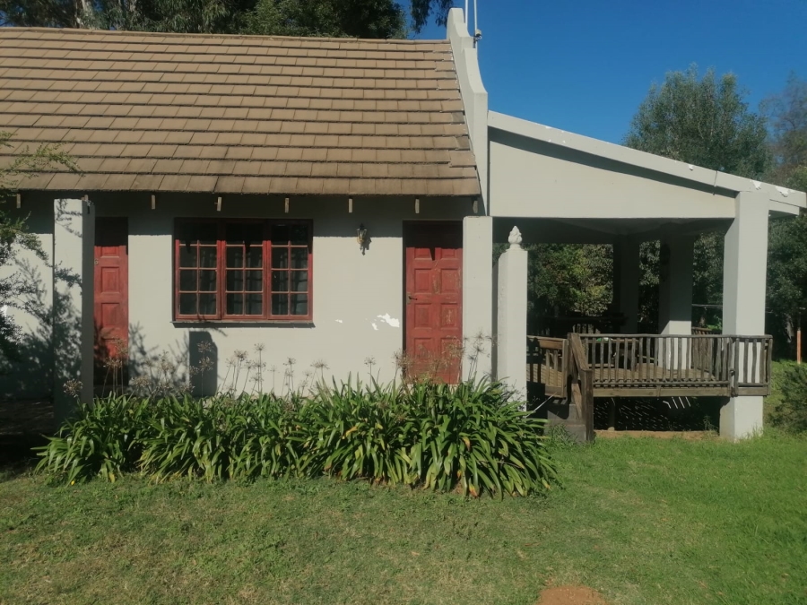 14 Bedroom Property for Sale in Fairlead Gauteng