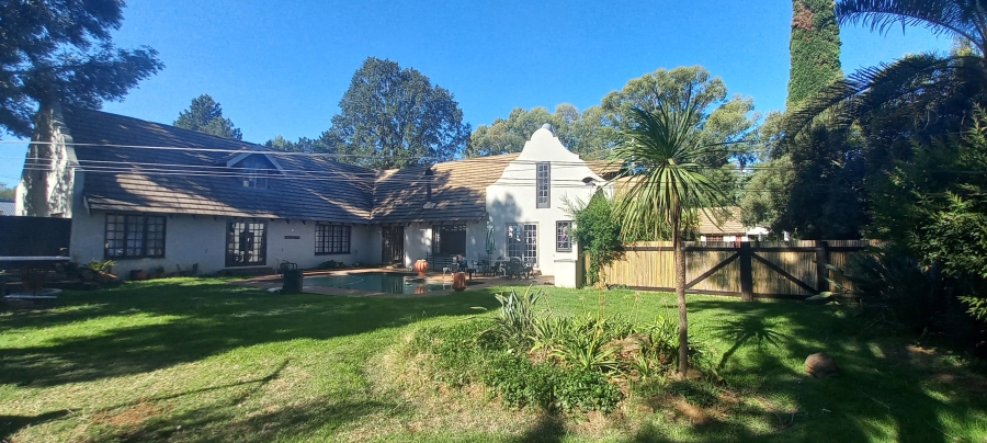 14 Bedroom Property for Sale in Fairlead Gauteng