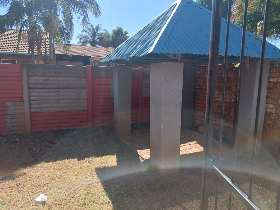 2 Bedroom Property for Sale in The Orchards Gauteng