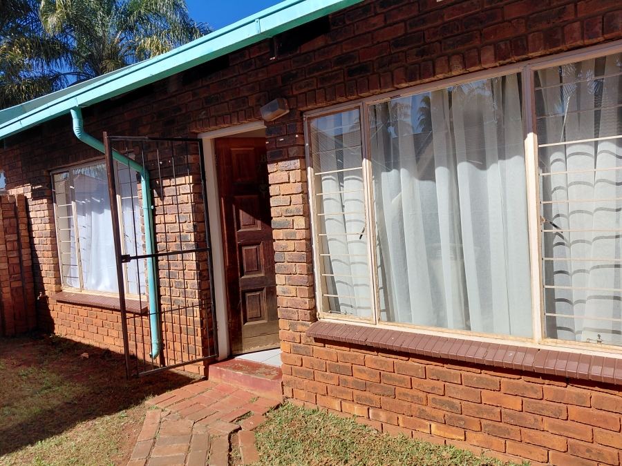 2 Bedroom Property for Sale in The Orchards Gauteng