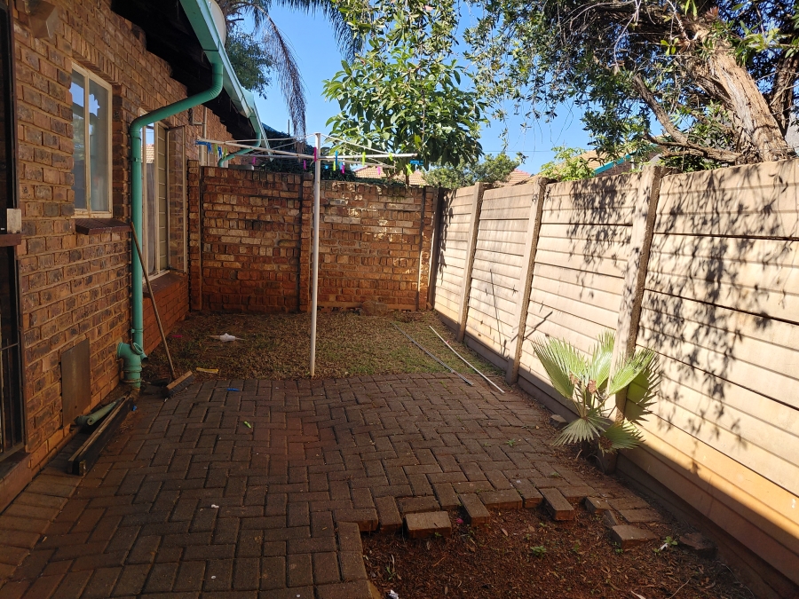 2 Bedroom Property for Sale in The Orchards Gauteng