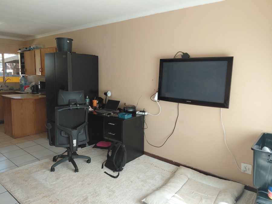 2 Bedroom Property for Sale in The Orchards Gauteng