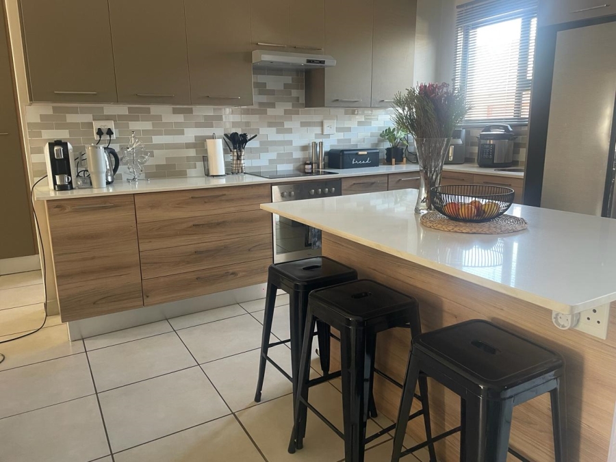 To Let 3 Bedroom Property for Rent in Six Fountains Residential Estate Gauteng