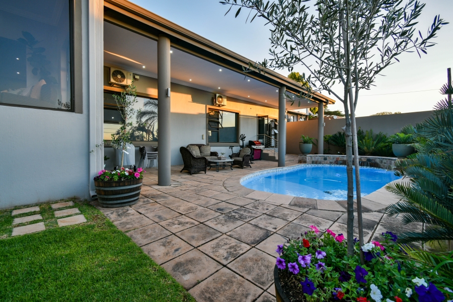 4 Bedroom Property for Sale in Magalieskruin Gauteng