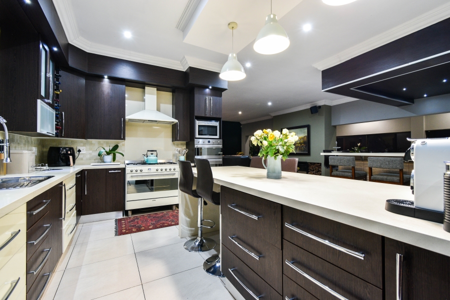 4 Bedroom Property for Sale in Magalieskruin Gauteng