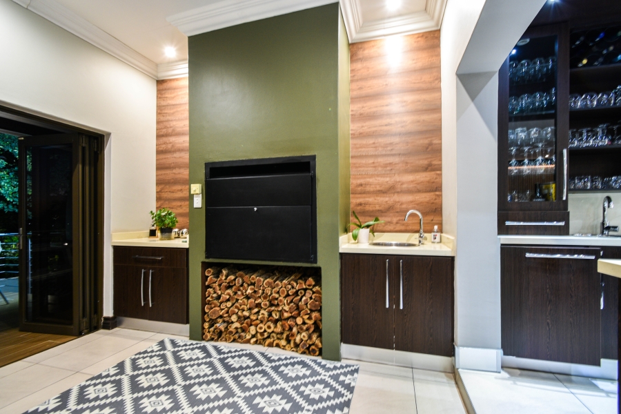 4 Bedroom Property for Sale in Magalieskruin Gauteng