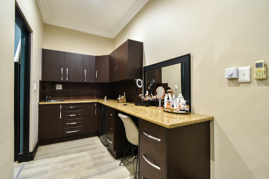 4 Bedroom Property for Sale in Magalieskruin Gauteng