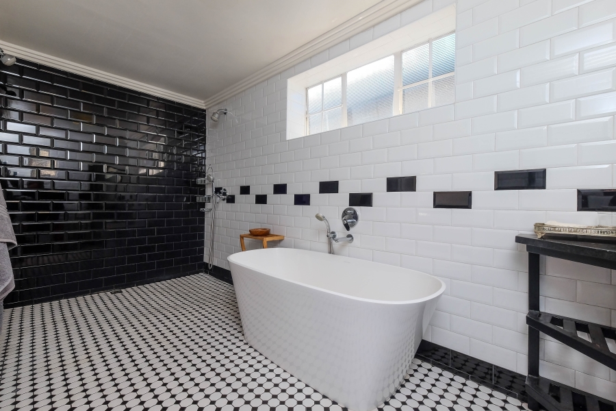 3 Bedroom Property for Sale in Parktown North Gauteng