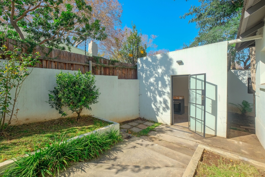 2 Bedroom Property for Sale in Parktown North Gauteng