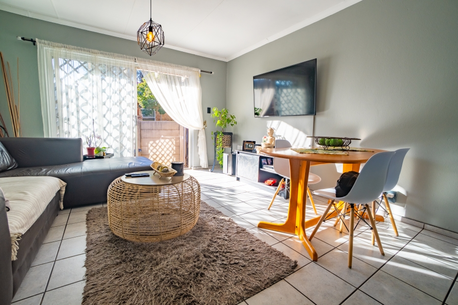 2 Bedroom Property for Sale in Honeydew Ridge Gauteng