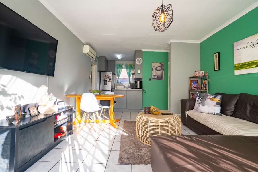 2 Bedroom Property for Sale in Honeydew Ridge Gauteng
