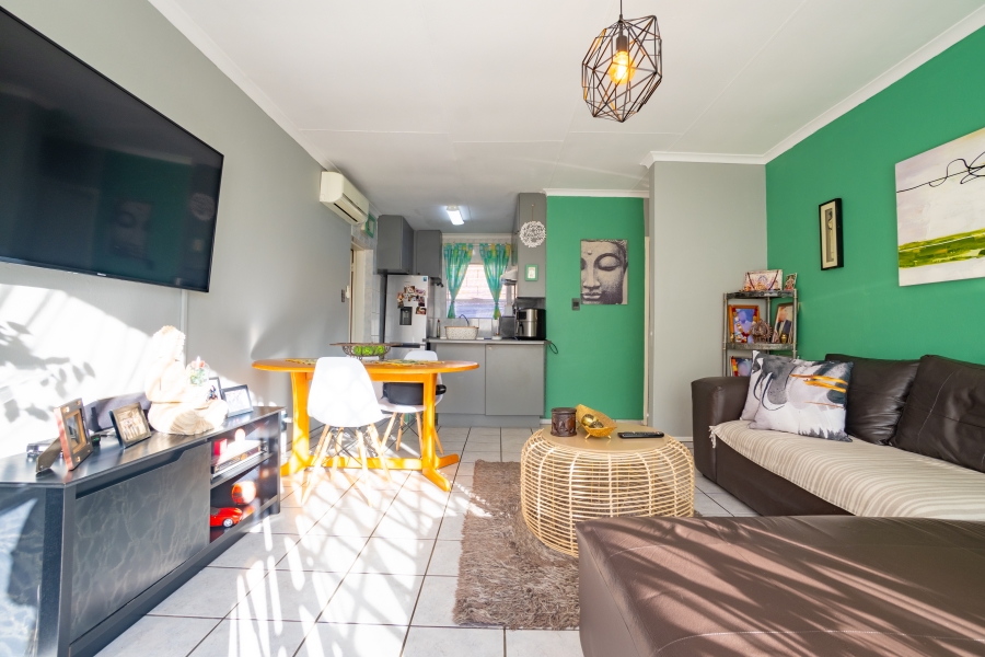 2 Bedroom Property for Sale in Honeydew Ridge Gauteng