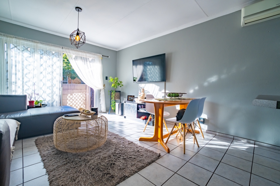 2 Bedroom Property for Sale in Honeydew Ridge Gauteng