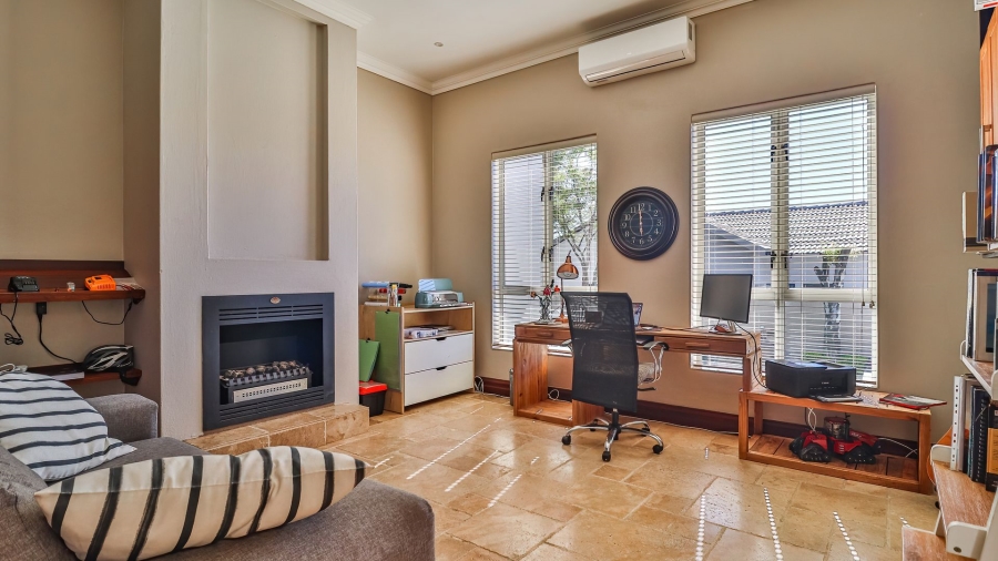 4 Bedroom Property for Sale in Pebble Rock Golf Village Gauteng