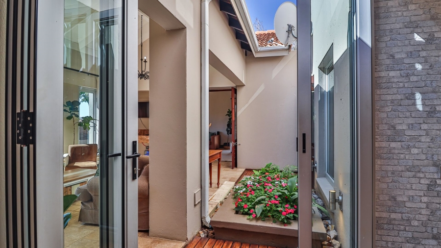 4 Bedroom Property for Sale in Pebble Rock Golf Village Gauteng