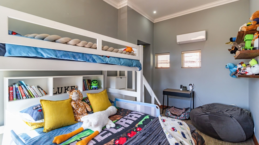 4 Bedroom Property for Sale in Pebble Rock Golf Village Gauteng