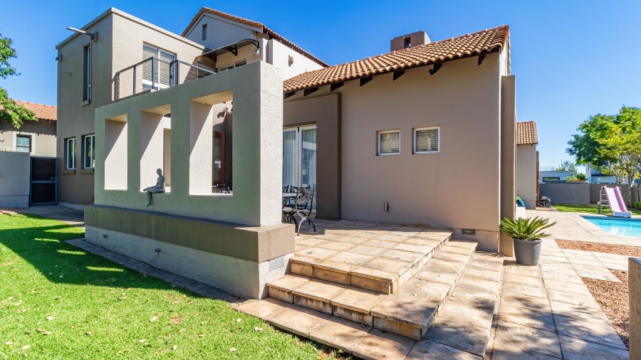 4 Bedroom Property for Sale in Pebble Rock Golf Village Gauteng