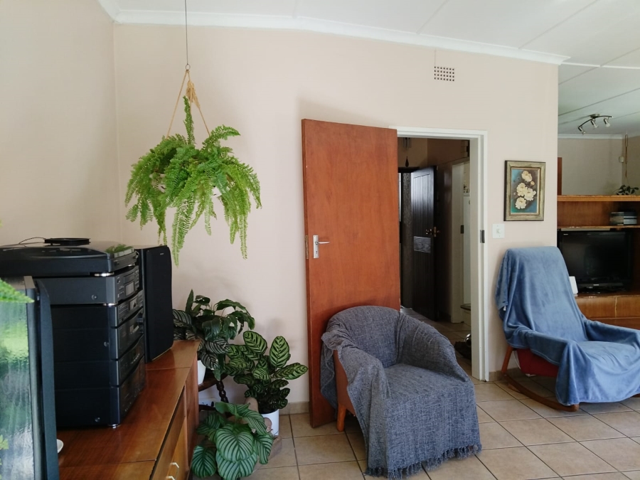 3 Bedroom Property for Sale in Birchleigh Gauteng