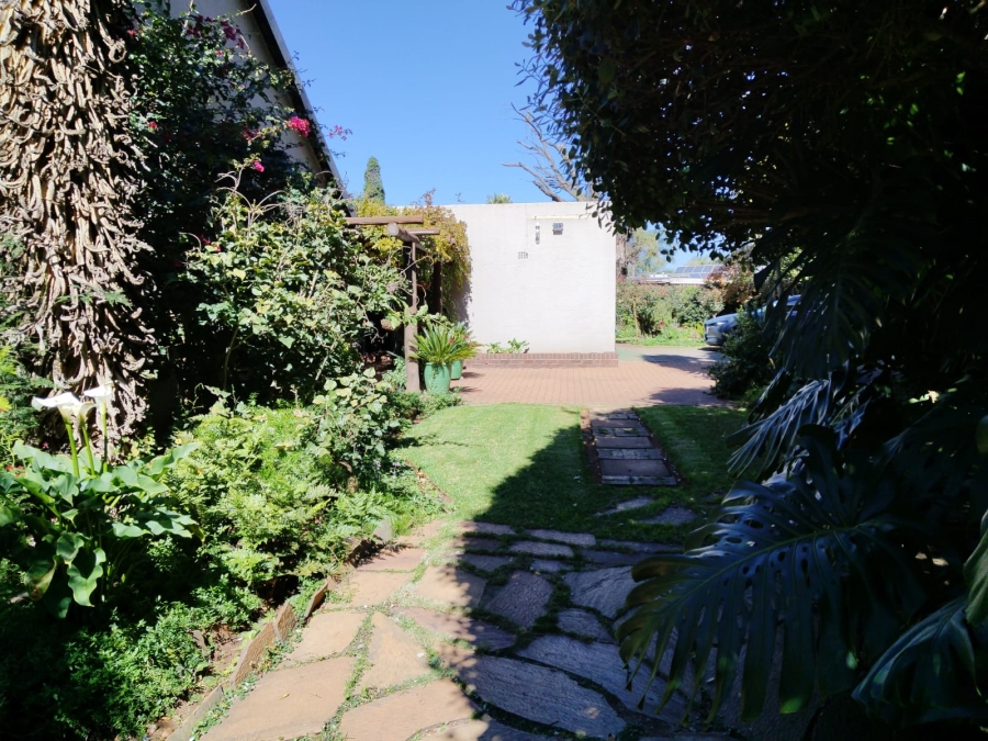 3 Bedroom Property for Sale in Birchleigh Gauteng