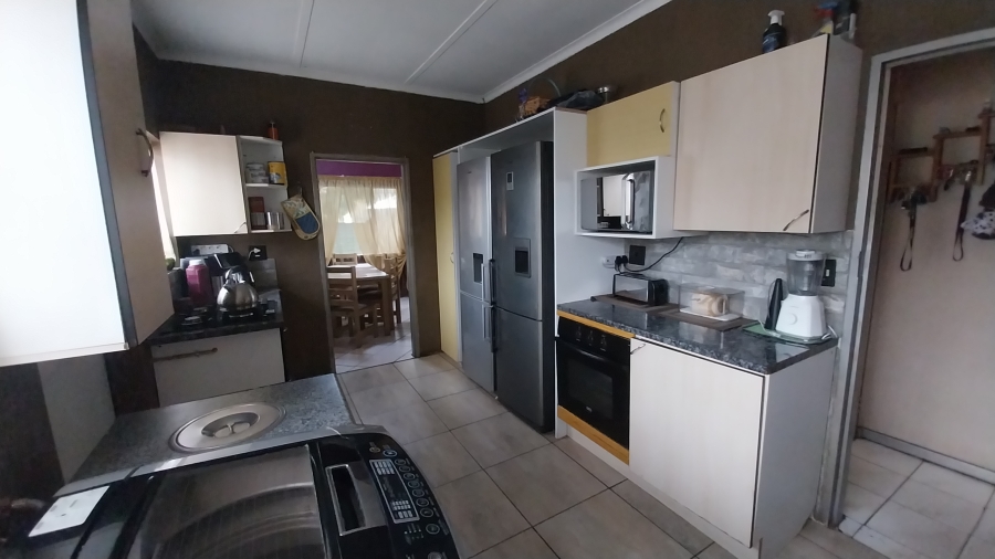 3 Bedroom Property for Sale in Castleview Gauteng