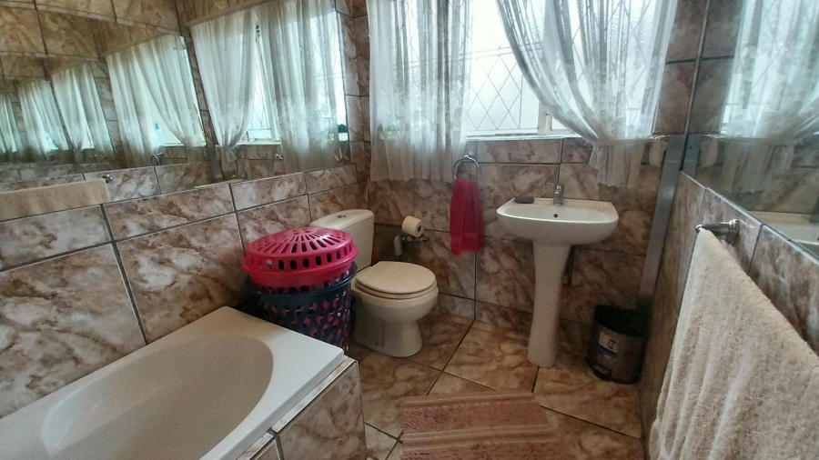 3 Bedroom Property for Sale in Castleview Gauteng