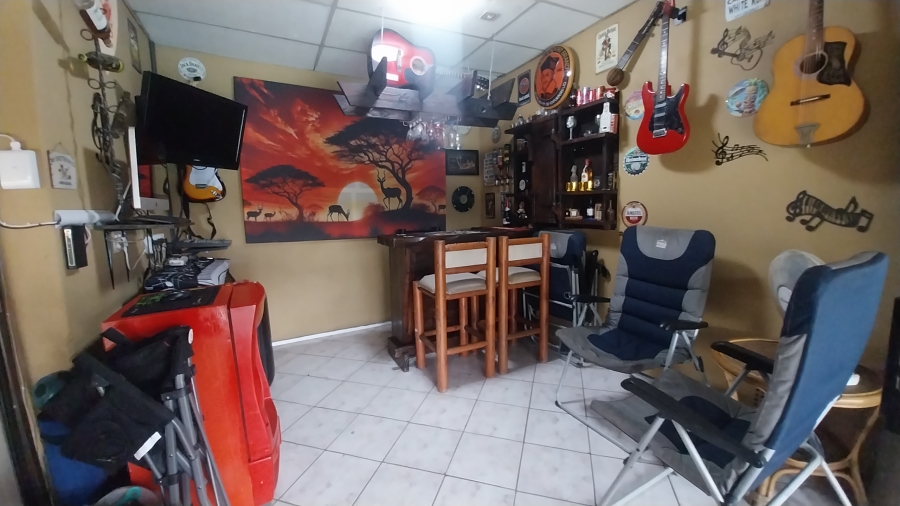 3 Bedroom Property for Sale in Castleview Gauteng