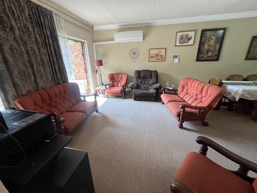 3 Bedroom Property for Sale in South Crest Gauteng