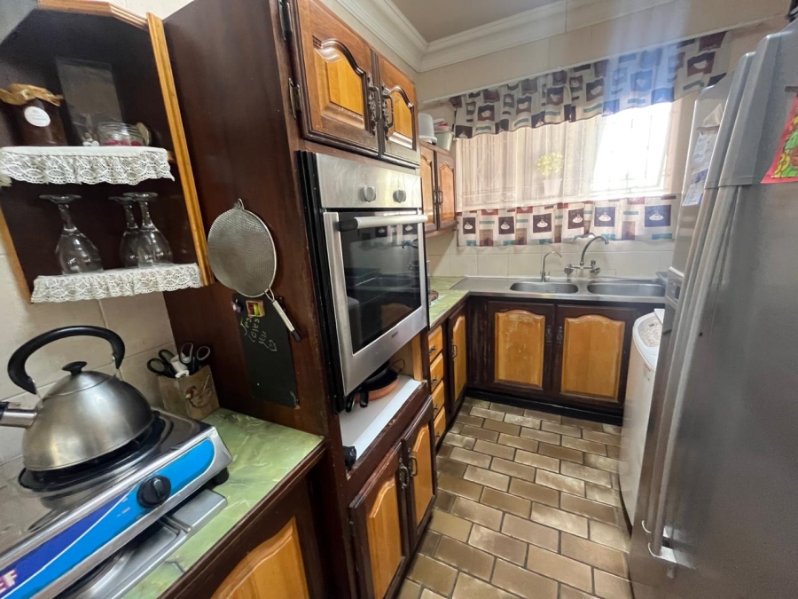 3 Bedroom Property for Sale in South Crest Gauteng