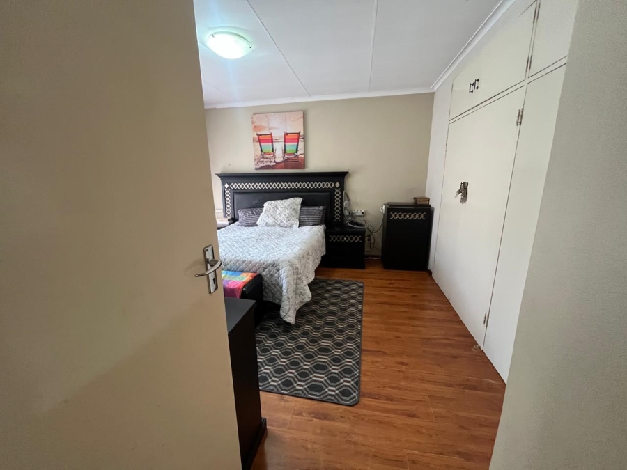 3 Bedroom Property for Sale in South Crest Gauteng