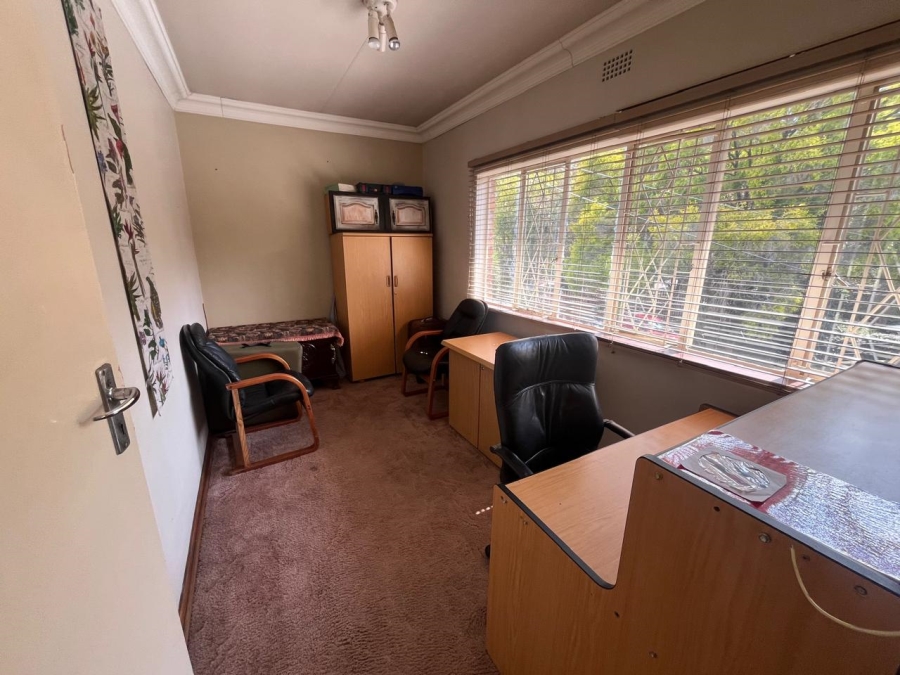 3 Bedroom Property for Sale in South Crest Gauteng