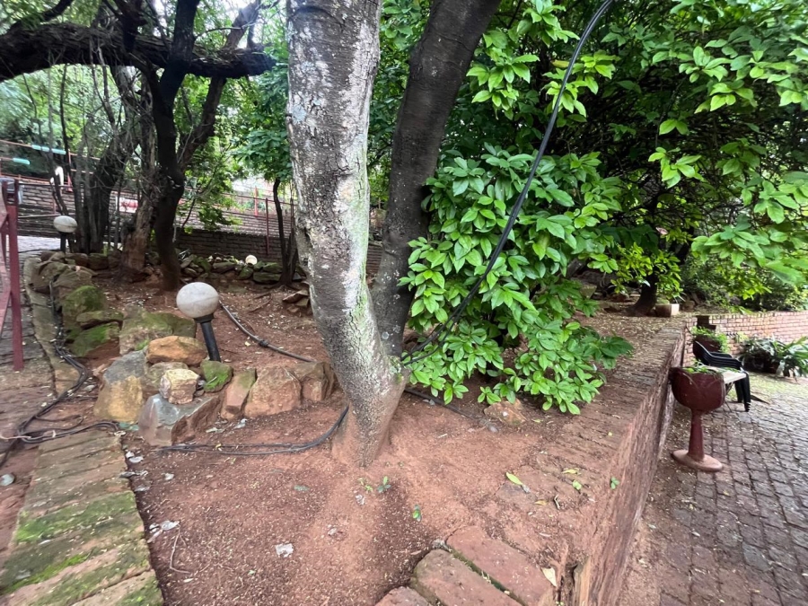 4 Bedroom Property for Sale in Mulbarton Gauteng