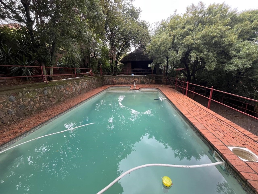 4 Bedroom Property for Sale in Mulbarton Gauteng