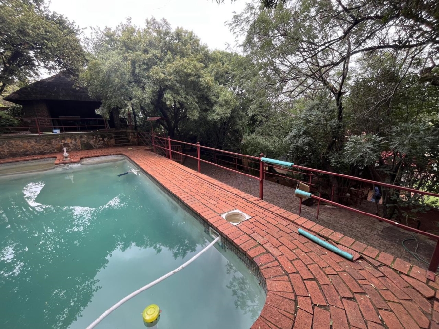 4 Bedroom Property for Sale in Mulbarton Gauteng
