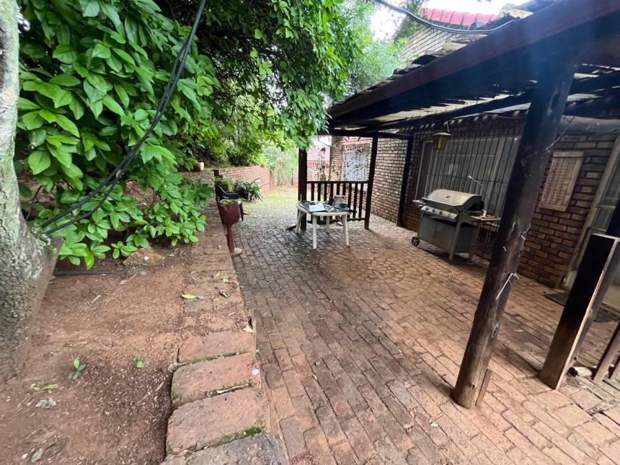 4 Bedroom Property for Sale in Mulbarton Gauteng