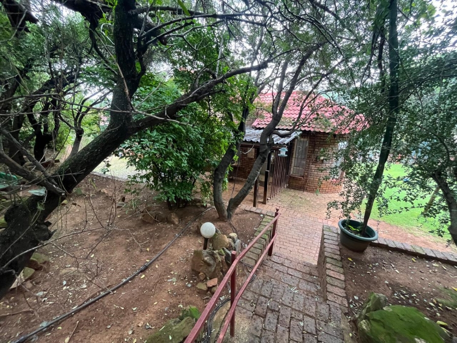 4 Bedroom Property for Sale in Mulbarton Gauteng