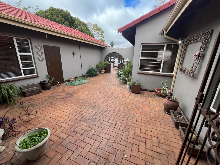 4 Bedroom Property for Sale in Randhart Gauteng