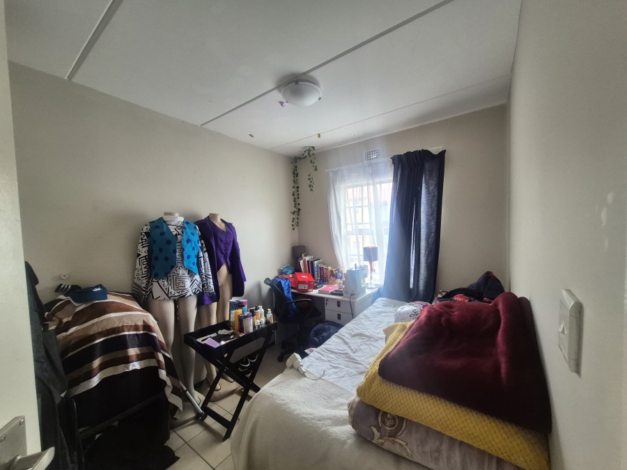 2 Bedroom Property for Sale in Noordwyk Gauteng