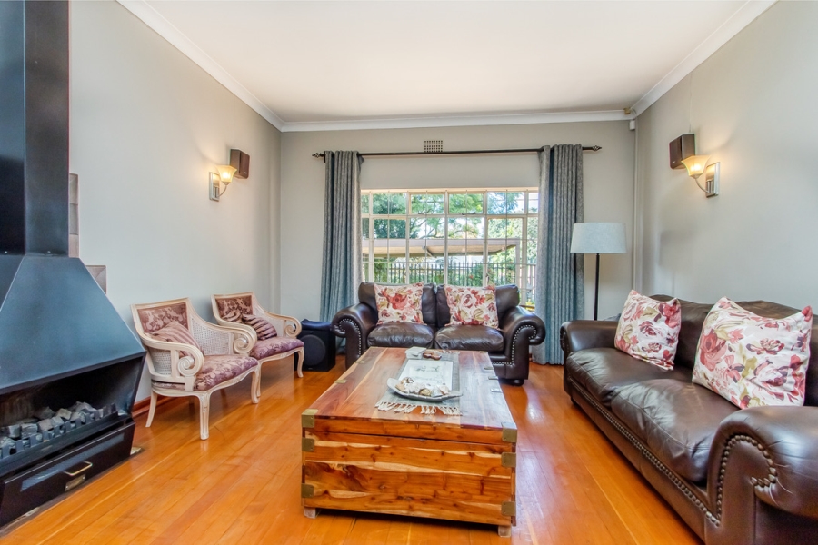 4 Bedroom Property for Sale in Linden Gauteng