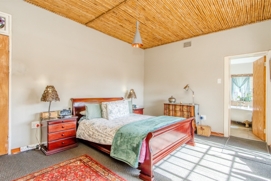 4 Bedroom Property for Sale in Linden Gauteng