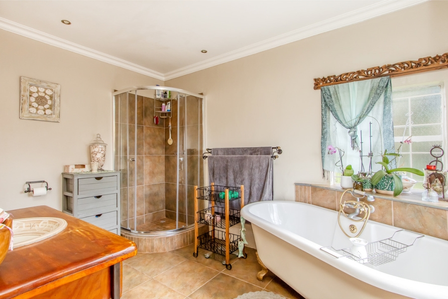 4 Bedroom Property for Sale in Linden Gauteng