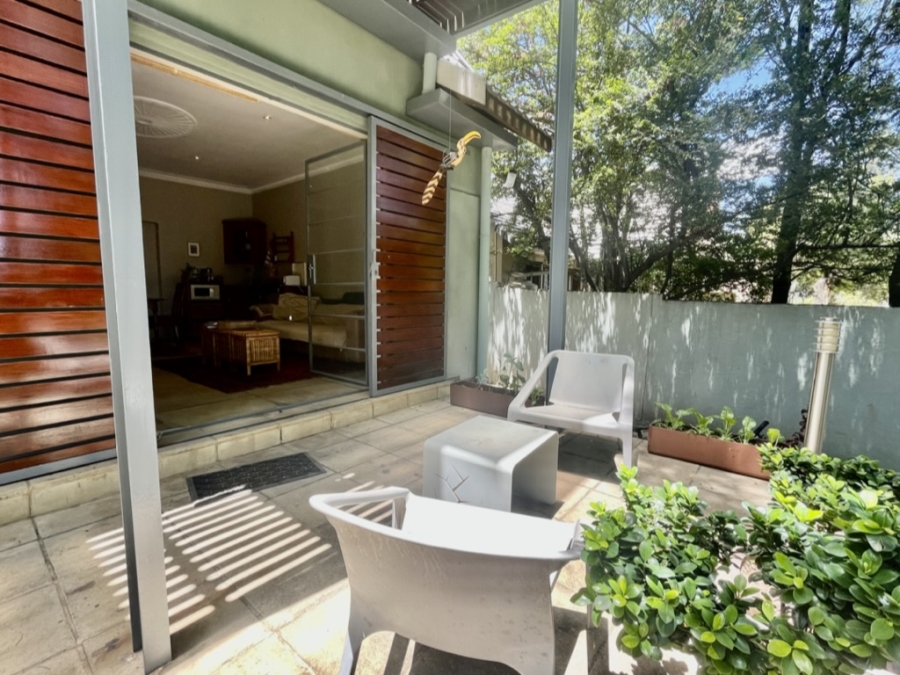 To Let 1 Bedroom Property for Rent in Linden Gauteng