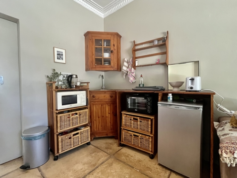 To Let 1 Bedroom Property for Rent in Linden Gauteng