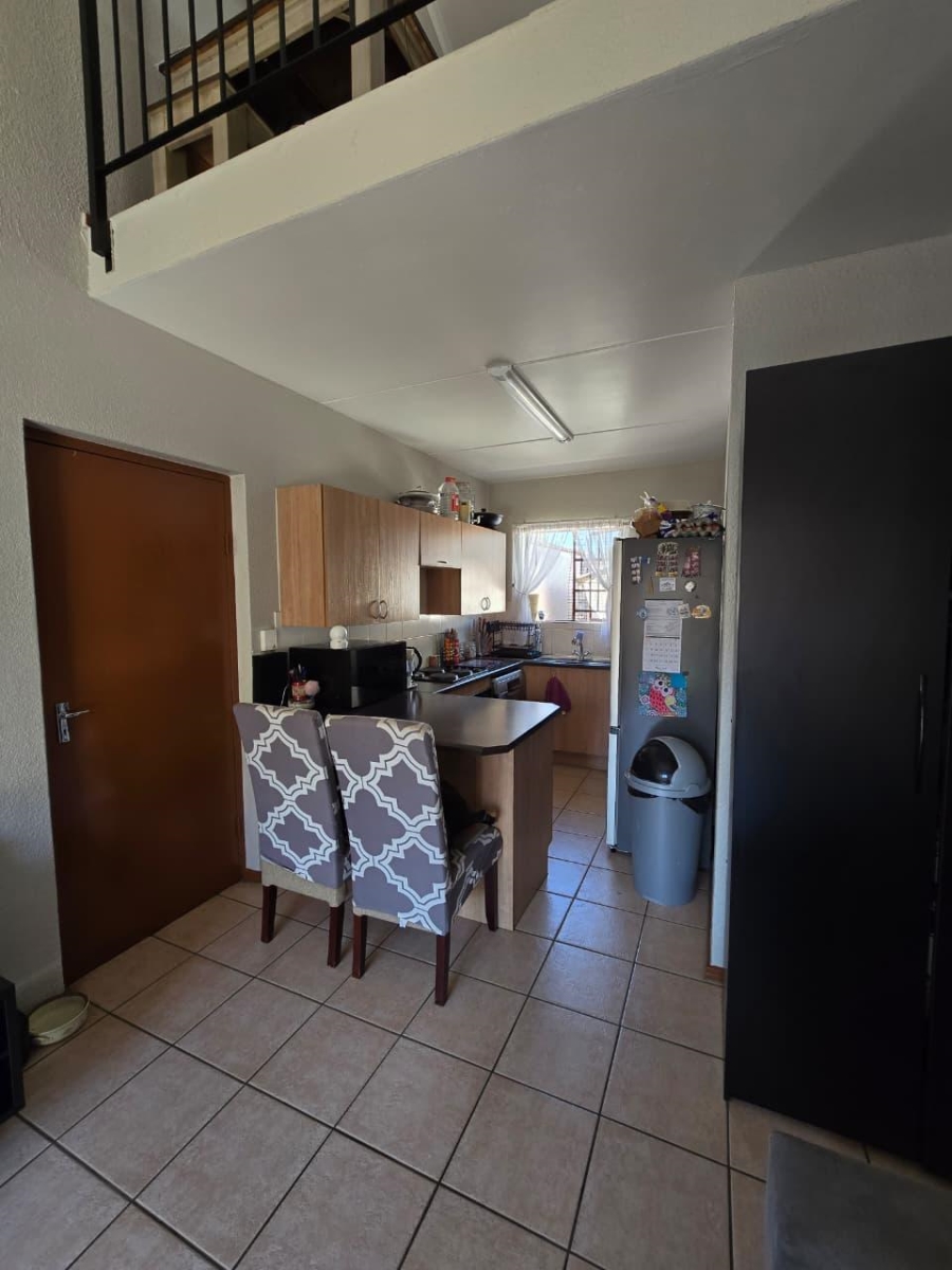 To Let 2 Bedroom Property for Rent in Halfway Gardens Gauteng