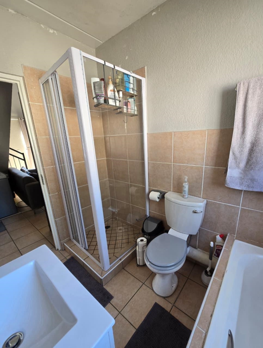 To Let 2 Bedroom Property for Rent in Halfway Gardens Gauteng