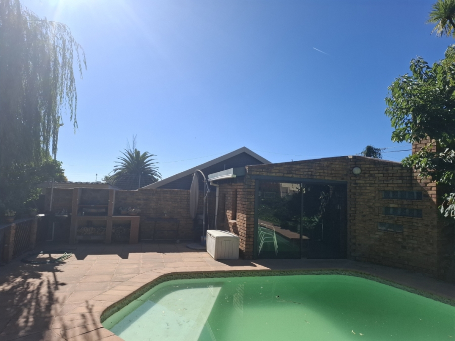 4 Bedroom Property for Sale in Eastleigh Gauteng