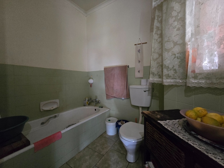 7 Bedroom Property for Sale in Ironsyde A H Gauteng