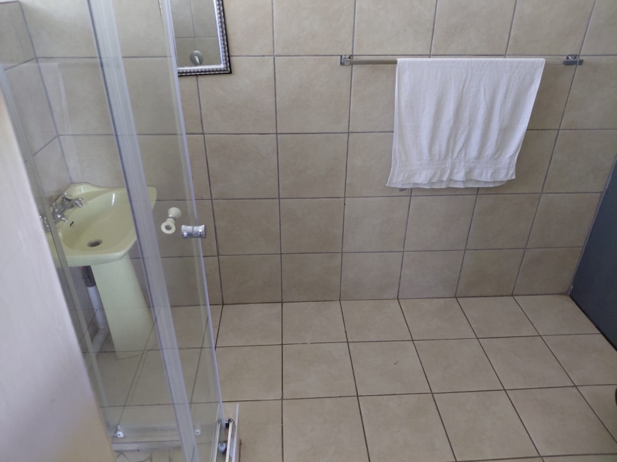 1 Bedroom Property for Sale in Florida Hills Gauteng